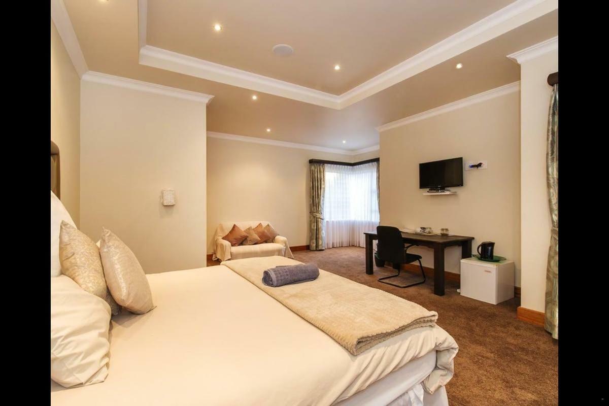 6 On Acacia Bed & Breakfast Johannesburg Exterior photo